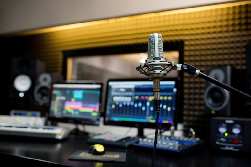 10 Essential Tips for Recording Webinars